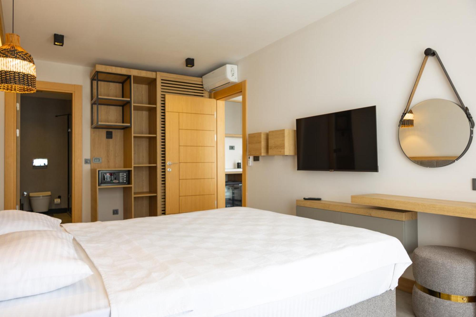 Asterina Hotel ทูร์กุทริส ภายนอก รูปภาพ